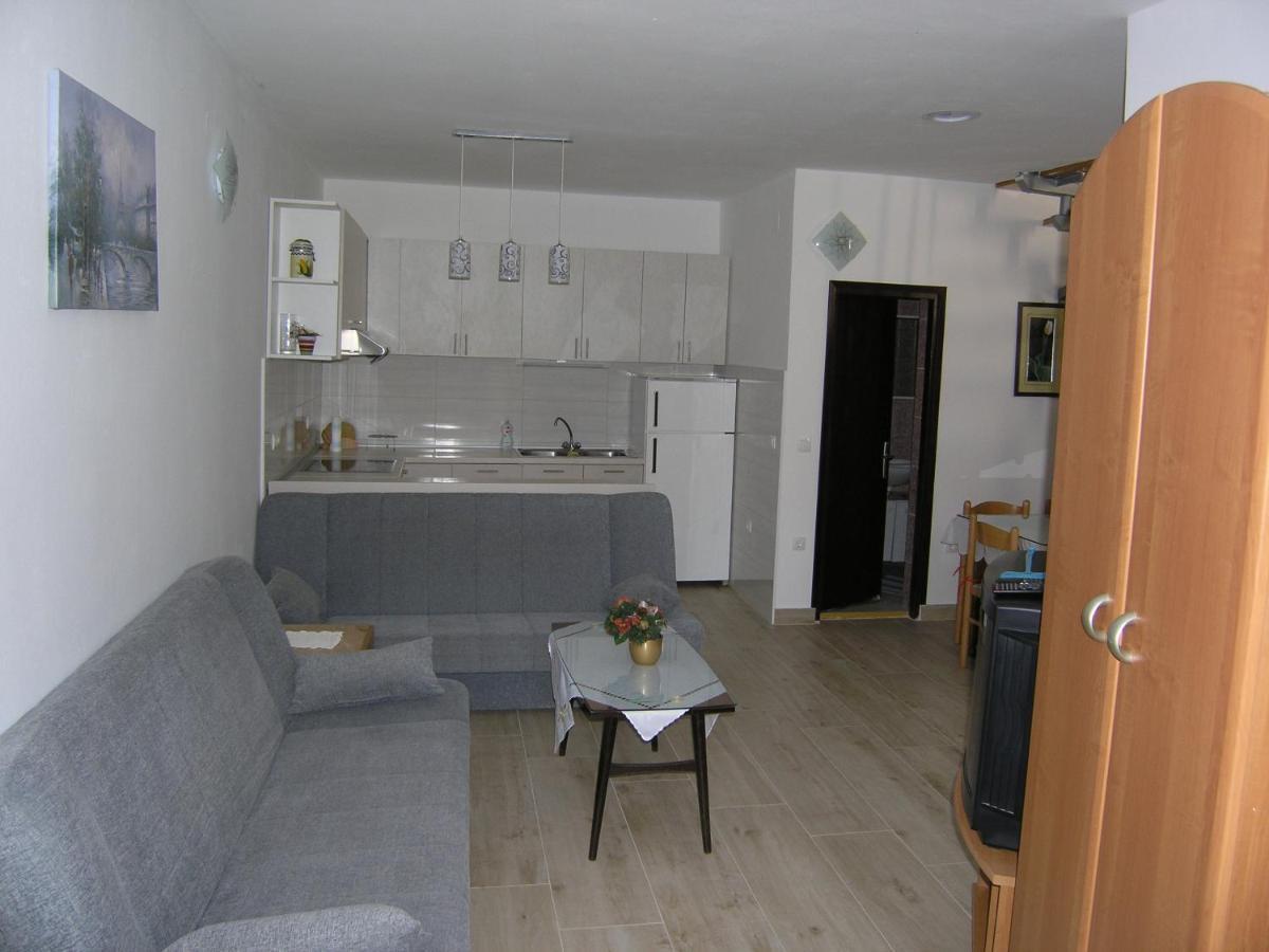 Apartments Jelekovac سفيتي بيتار المظهر الخارجي الصورة